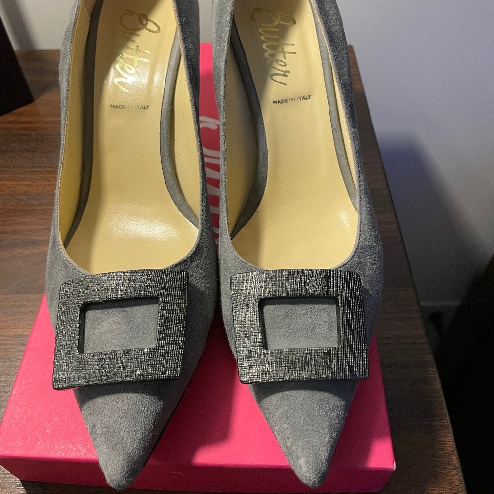 Gray Pumps